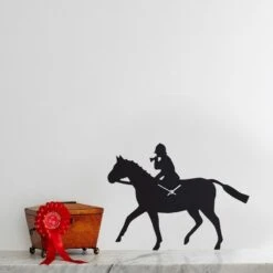 HUNTSMAN CLOCK WITH WAGGING TAIL